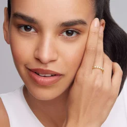 Hot 18K Gold And Diamond Stacking Ring Diamonds